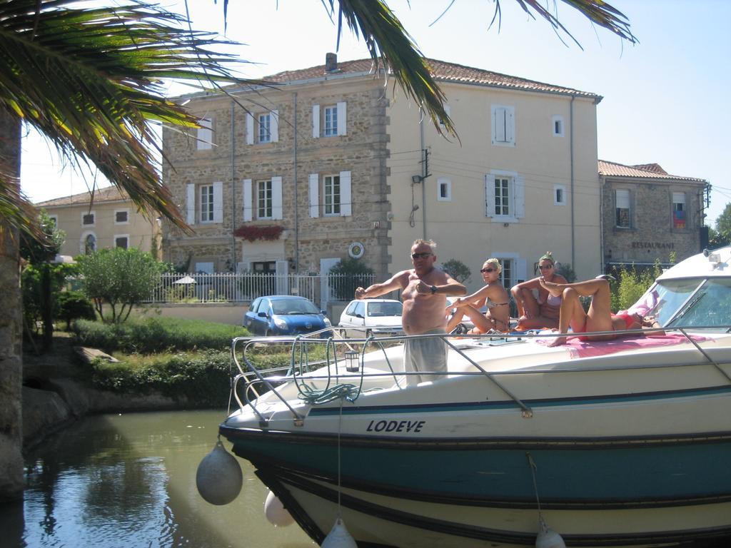 Le Neptune Le Somail Exterior photo